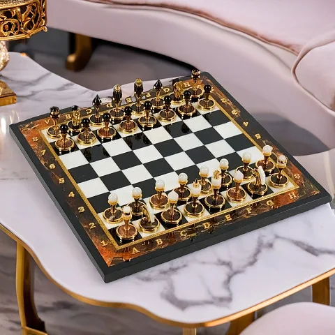 Малые шахматы из яшмы — необычный подарок