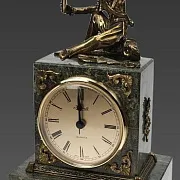 Часы с фигурой казака в подарок — фотография 2