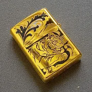 В подарок: Зажигалка Zippo оригинал "Тигр" № 6 — фотография 3