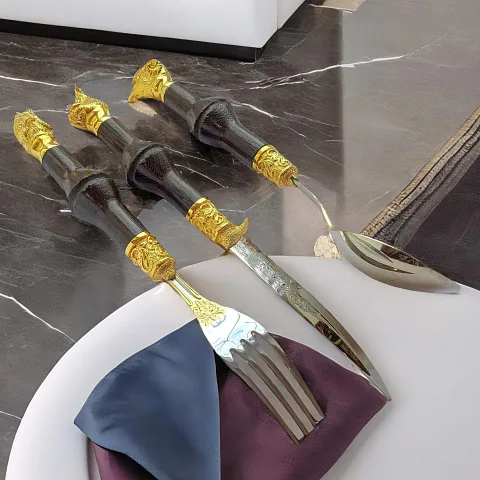 Бронзовый набор приборов "Охотнику" — красивый подарок
