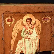 Икона деревянная "Ангел Хранитель" — необычный подарок — фотография 2