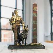 Подарочная бронзовая статуэтка «Караул» — фотография 1
