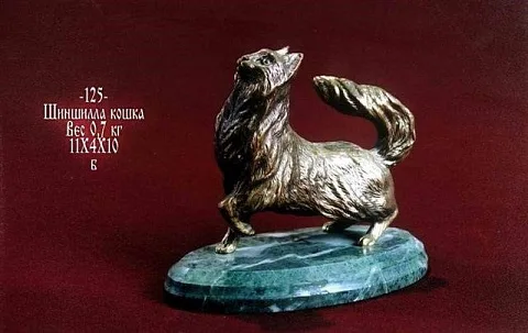 Подарочная скульптура «Кошка шиншилла» на змеевике