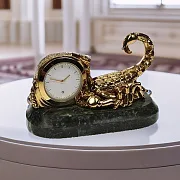 На память: Настольные часы «Скорпион» из бронзы и змеевика — фотография 1