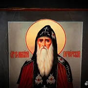 Икона деревянная "Святой Антоний Печерский" в подарок — фотография 5