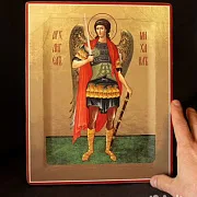 Икона "Архангел Михаил" — красивый подарок — фотография 1
