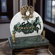 На память: Часы «Россия» с гербом и подставками — фотография 1